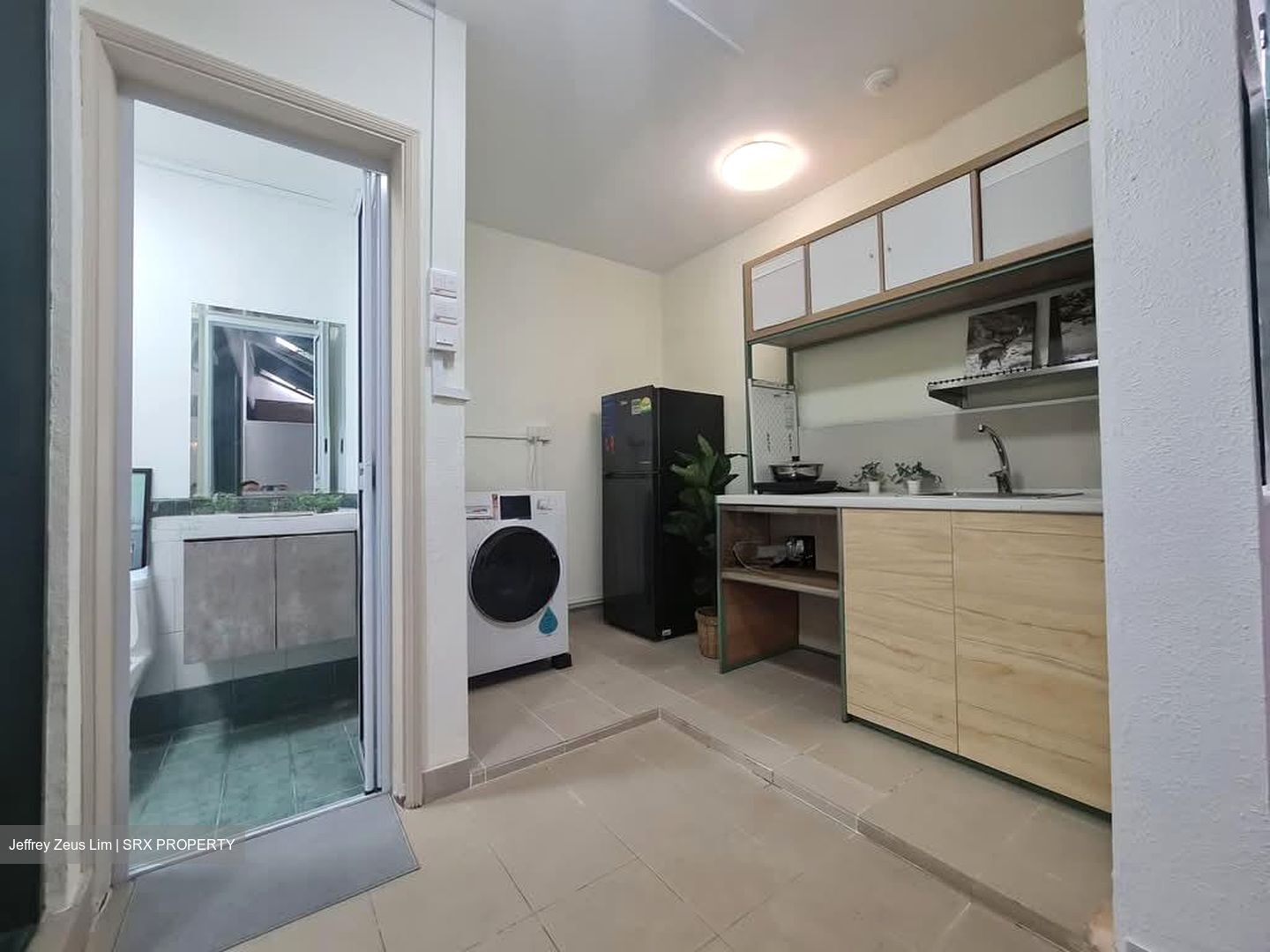 Dmanor (D16), Terrace #577097551
